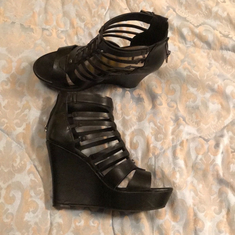 GUESS Platform black wedge sandal size 9